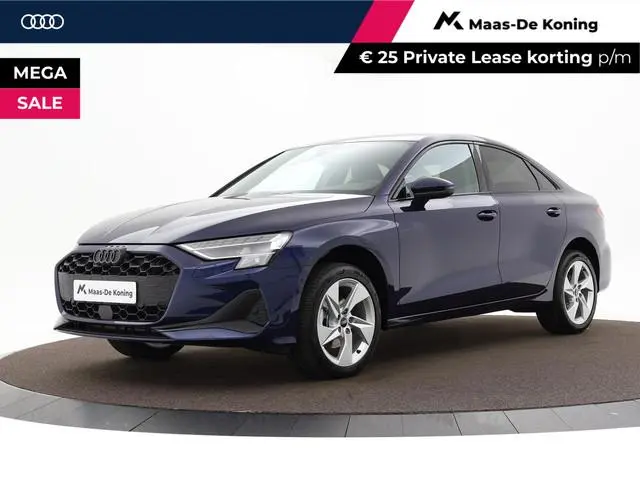 Audi A3 Limousine Advanced edition 30 TFSI 85 kW / 116 PK Limousine · 18'' zwarte lichtmetalen velge...