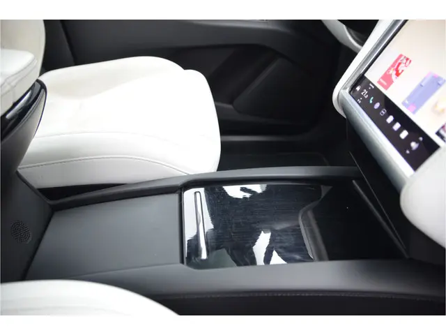 Tesla Model X 100D Performance 6p. Ludicrous+, Enhanced AutoPilot2.5 (twv 3.800,-)