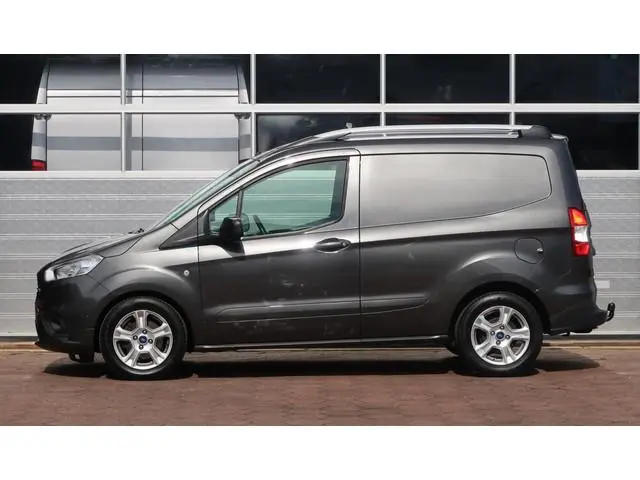 Ford Transit Courier