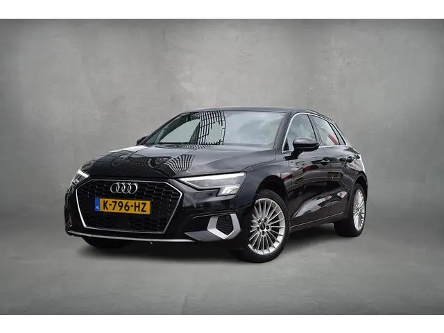 Audi A3 Sportback 30 TFSI Business edition | Navi | Cruise | Carplay | Climate | 17" LM Velg