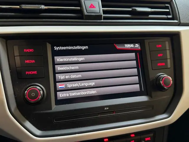 Seat Arona