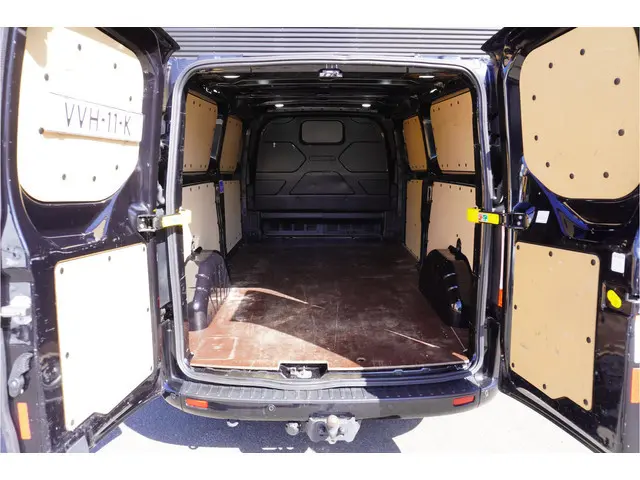 Ford Transit Custom 320 170pk Automaat L2H1 Sport Raptor Trekhaak Apple Carplay Camera 3-zits Crusie...