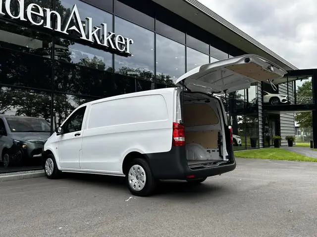 Mercedes-Benz Vito 110 CDI L2 Lang RWD // € 399,- p/mnd // Airco // Achterklep // 12 mnd Garantie //...