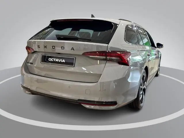 Škoda Octavia combi Sportline Business 1.5 TSI m-HEV 110 kW / 150 PK | Trekhaak wegklapbaar | 19'' d...