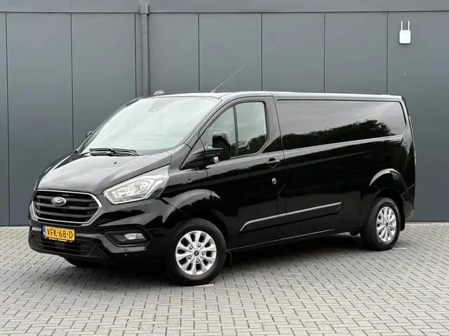 Ford Transit Custom 2.0 TDCI 130 PK AUTOMAAT LIMITED / L2H1 / 1e EIG. / TREKHAAK / CAMERA / 3-ZITS /...