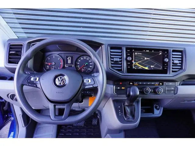 Volkswagen Crafter 180pk Automaat L3H3/L2H2 LED Apple Carplay Camera Navigatie Stoelverwarming Cruis...
