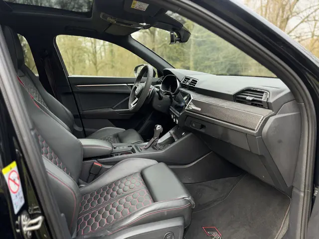 Audi RSQ3