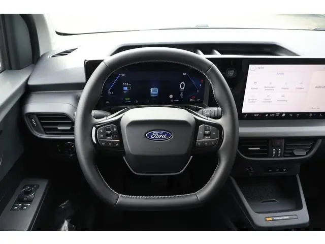 Ford E-Transit Courier