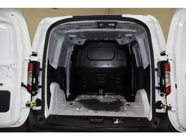 Ford E-Transit Courier 44 kWh Limited Winterpakket