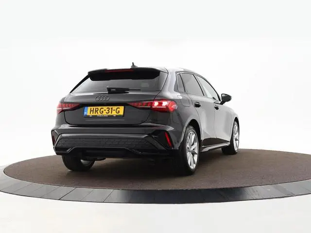 Audi A3 Sportback 40 TFSIe 204pk S-tronic S edition · SOH 100% · Camera · Apple/Android Car Play · N...