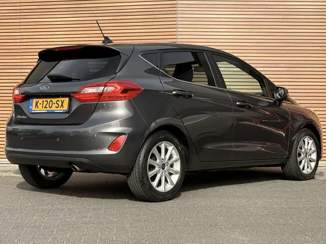 Ford Fiesta 1.0 EcoBoost Titanium Clima / Cruise / Carplay / Lm Velgen