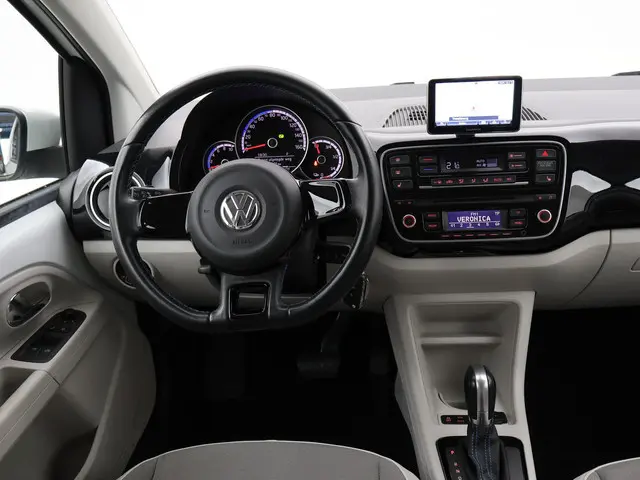 Volkswagen e-Up! AUTOMAAT + STOELVERWARMING | CLIMATE | CRUISE | NAVIGATIE | VOORRUITVERWARMING