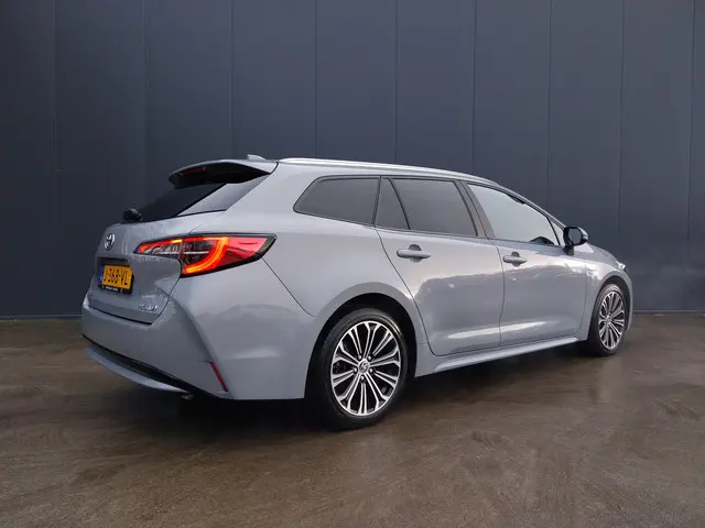 Toyota Corolla Touring Sports 1.8 Hybrid 1e EIGENAAR Dynamic ECC CAMERA LED ADAPT CRUISE