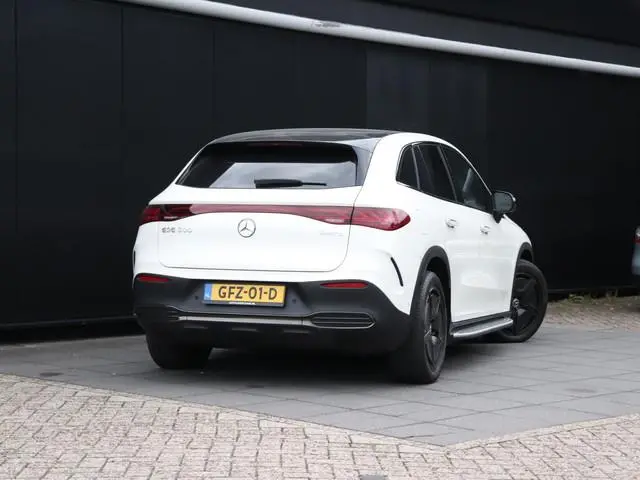 Mercedes-Benz EQE SUV 500 4Matic AMG Line 91 kWh | SOH 99,8% | LEDER | HYPERSCREEN| BURMESTER | PANO...