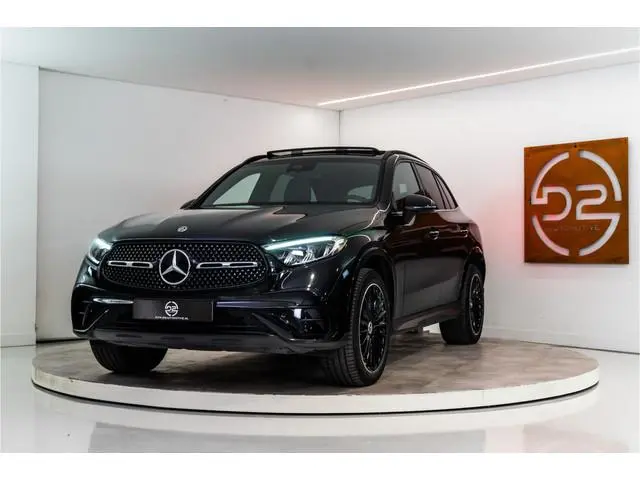 Mercedes-Benz GLC-klasse 400e 4MATIC AMG 381PK | Pano | Sfeer | Burmester | ACC | 12 MND Garantie GE...