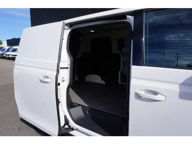 Volkswagen ID. Buzz Cargo 77 kWh Accu 204 PK Achterdeuren 3-Zits Camera Cruise Standkachel Apple Car...