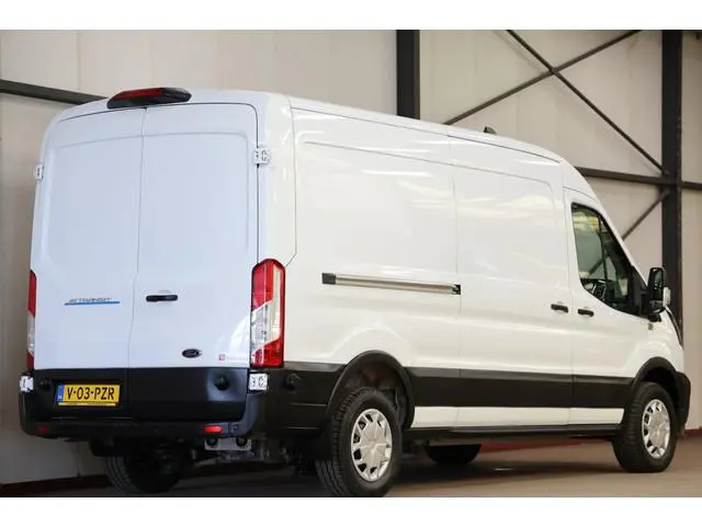 Ford E-Transit 350 L3H2 Trend