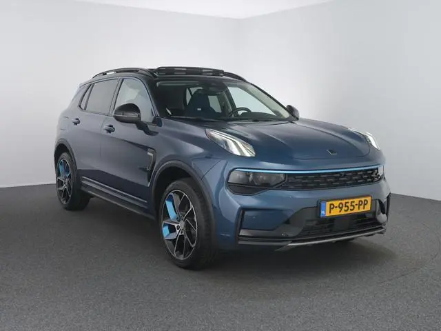 Lynk & Co 01