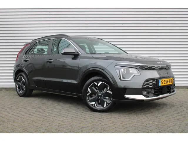 Kia Niro EV DynamicLine 64.8 kWh | Navi | Airco | Cruise | Camera | 17" LM |