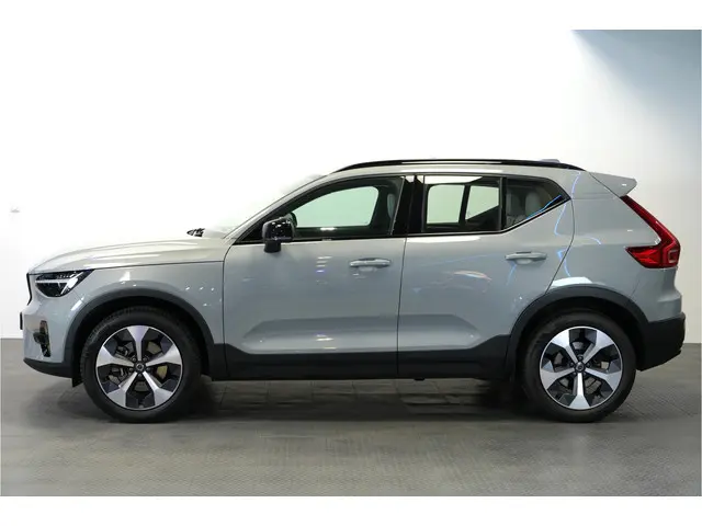 Volvo XC40 2.0 B4 145kW/198pk DCT7 Ultimate Dark Facelift! PANORAMADAK + GOOGLE DASHBOARD + HARMAN/K...