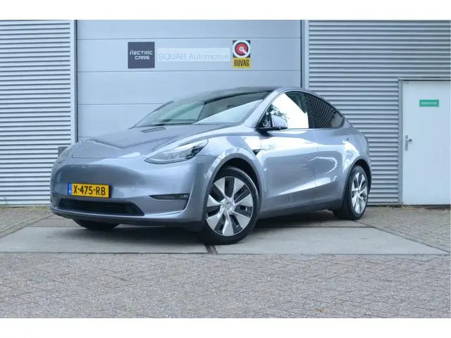 Tesla Model Y Long Range AWD 75 kWh Trekhaak (1.600kg), Enhanced AutoPilot3.0 (twv 3.800,-)