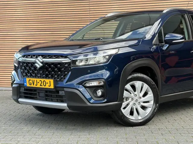 Suzuki S-Cross