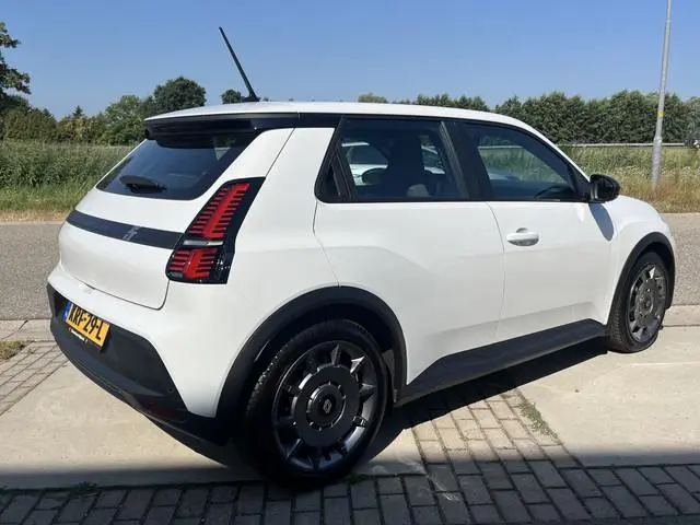 Renault 5