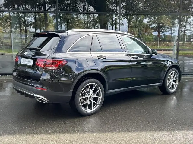 Mercedes-Benz GLC 300e AMG // Panoramadak // Memory Stoelen // 360 Camera // Carplay // Keyless Entr...