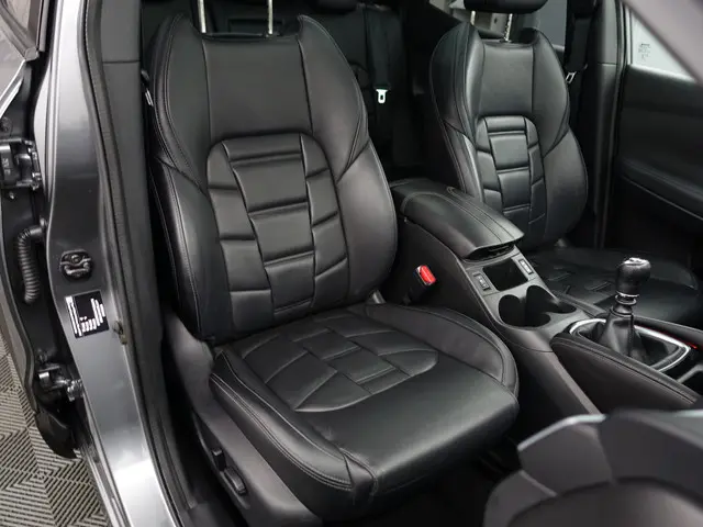 Nissan Qashqai 1.2 Tekna + Design Leder Interieur, Panoramadak, Xenon Led, Bose Audio, Memory, Sfeer...