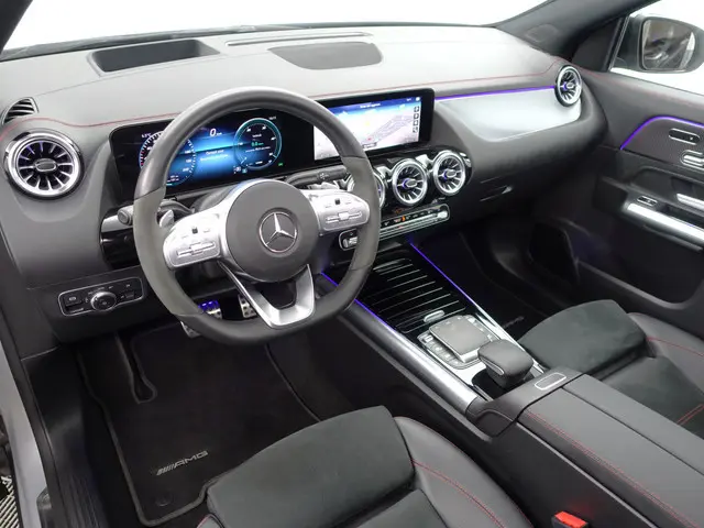 Mercedes-Benz EQA 250 AMG Edition 1 67 kWh Aut- Head Up, Memory Seats, 360 Camera, Panoramadak, Alca...