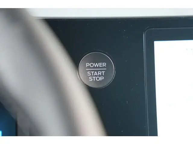 Ford E-Transit Courier