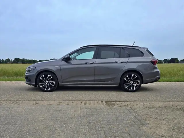 Fiat Tipo Stationwagon 1.4 T-Jet 16v S-Design - 120 Pk - Euro 6 - Navi - ParkeerCamera - Airco - Cru...