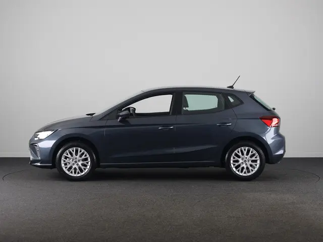 SEAT Ibiza Style 1.0 EcoTSI 95PK | Magnetic Tech Metallic | Park Assist | Apple Carplay | Cruise con...