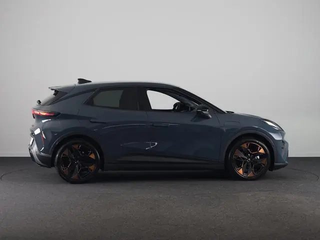 Cupra Raval