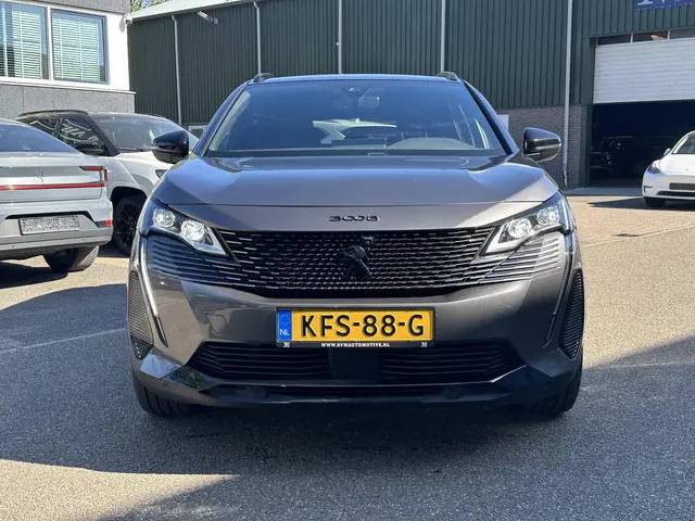 Peugeot 3008 1.6 HYbrid 225 GT Pack Business BOMVOL! | BLACKPACK | ACHTERUITRIJCAMERA | MASSAGE STOE...