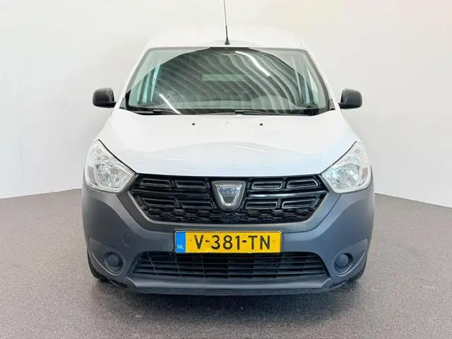 Dacia Dokker 1.5 dCi 75 Essential Navigatie Bluetooth Cruise Control Trekhaak zijschuifdeur  airco L...