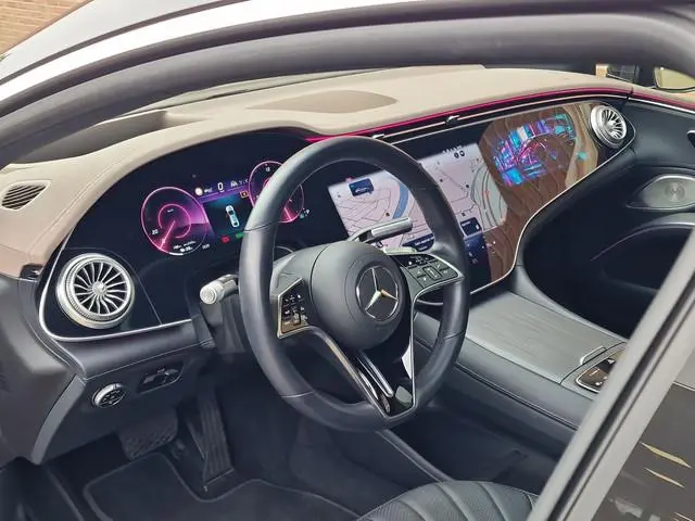 Mercedes-Benz EQS