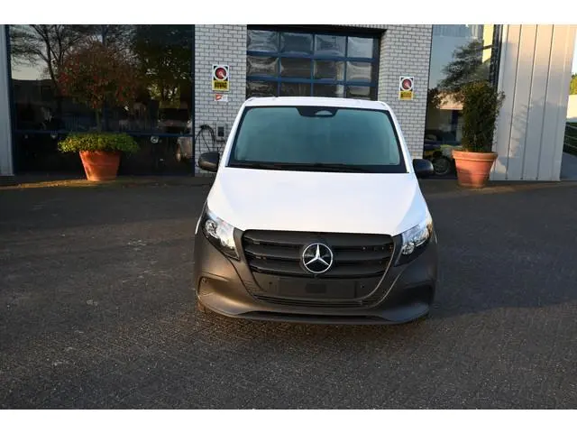 Mercedes-Benz eVito 112 Facelift Pro L2 60 kWh Snellader, Smartphone integratiepakket, Leder stuur,...