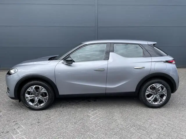 DS DS 3 Crossback 100pk Business (Navigatie - Automatische Airco - 17" incl 4S - Apple Carplay - Par...