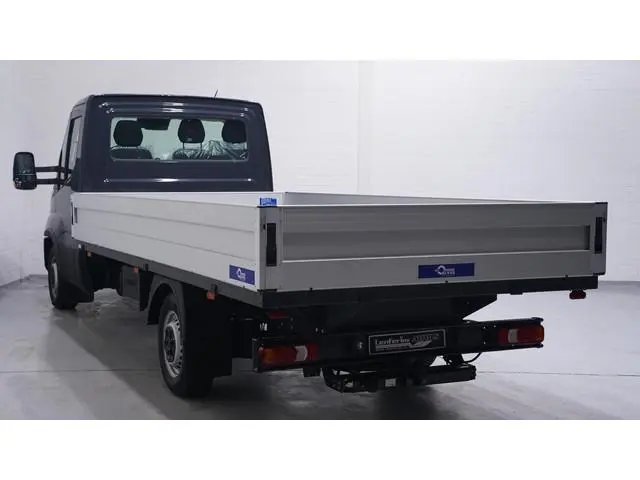 Iveco Daily 35S18 180 pk Aut. Pick Up / Open Laadbak Luchtvering, Navi, Adapt. Cruise, Trekhaak 3.50...