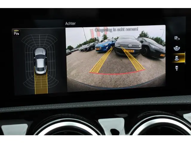 Mercedes-Benz CLA-klasse 200 Automaat Progressive Navigatie Climate Control Led Trekhaak Stoelverwar...