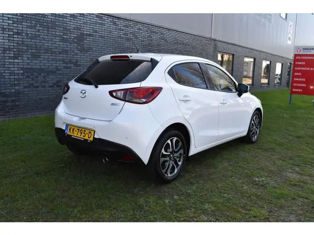 Mazda 2