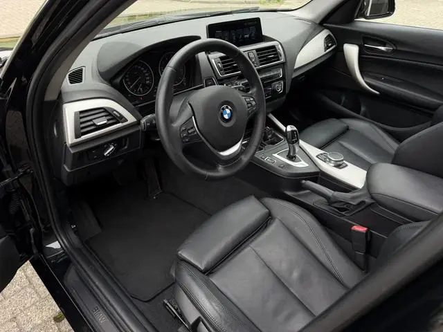BMW 1-serie 125i Centennial / Automaat / 225PK / Leder / Keyless / Camera / Sensoren V+A /