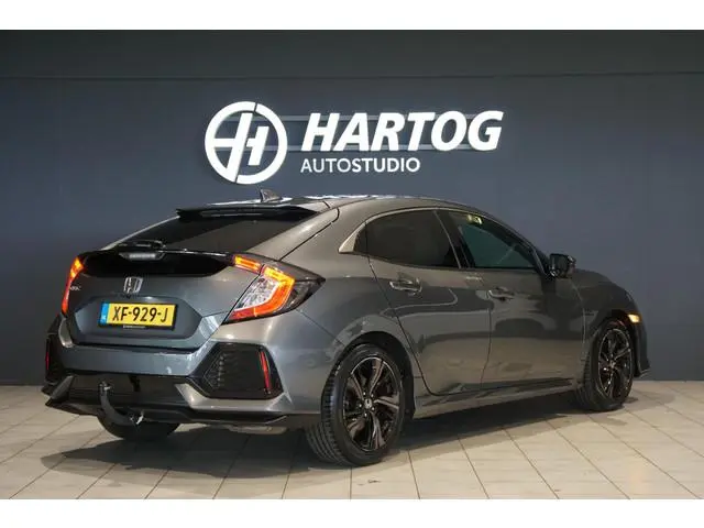 Honda Civic 1.0 i-VTEC Elegance + APPLE CARPLAY / TREKHAAK