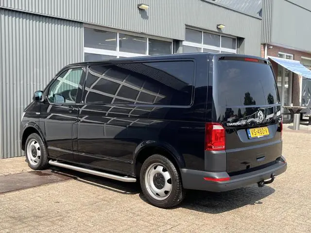 Volkswagen Transporter 2.0 TDI L1H1 150pk BTW en BPM vrij!! Trekhaak 2500kg Airco Cruise controle Na...