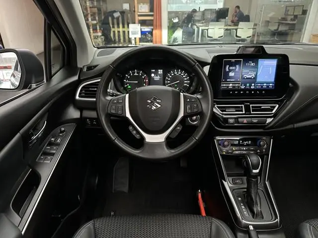 Suzuki S-Cross