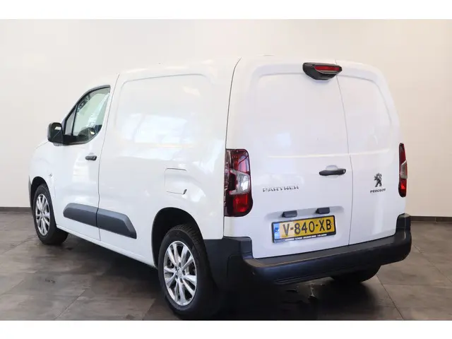 Peugeot Partner 1.6 BlueHDI Asphalt Cruise control Carplay Surround rear vision Camera Navi NAP!