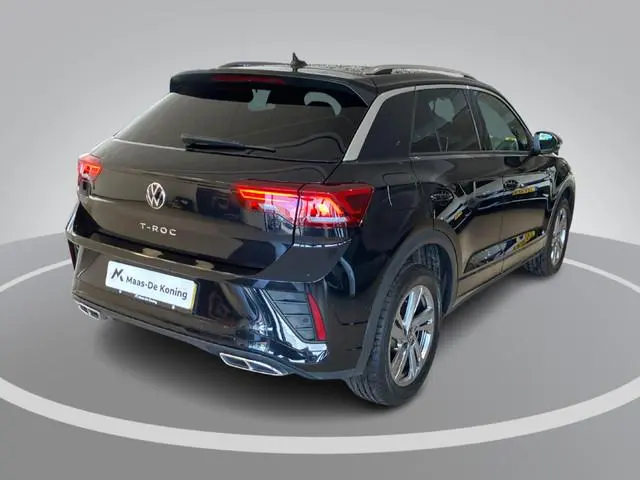 Volkswagen T-Roc 1.5TSI/150PK R-Line DSG · Navigatie · Apple/Android Car Play · Parkeersensoren · Ga...