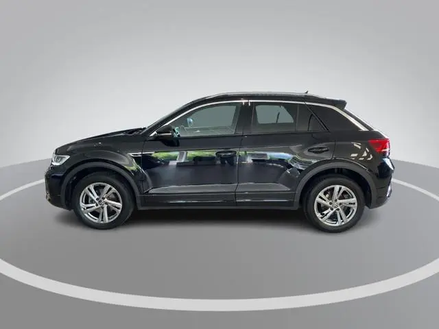 Volkswagen T-Roc 1.5TSI/150PK R-Line DSG · Navigatie · Apple/Android Car Play · Parkeersensoren · Ga...