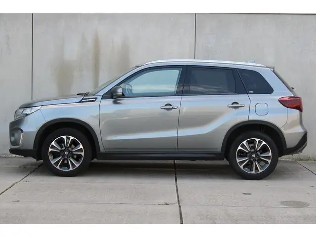 Suzuki Vitara 1.4 Boosterjet Style Smart Hybrid / NAVI / ADAPTIVE CRUISE / NAVI / APPLE CARPLAY